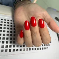 نیازمند همکار در لاین ناخن