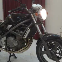 سوزوکی بندیت موتور سنگین چهار سیلندر