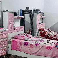 تخت دخترونه