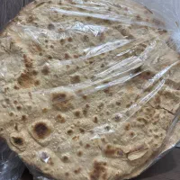 فروش نان محلی سبوس دار