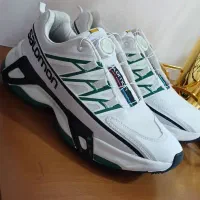 کفش و کتانی(کتونی)