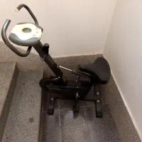 دوچرخه ثابت ورزشی
