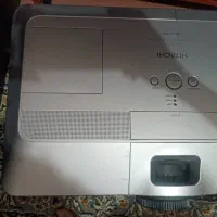 پروژکتور هیتاچی در حد نو
