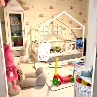 سرویس تخت و کمد کودک در حد نو