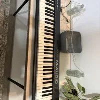 میدی کنترلر M-Audio 61