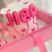 نیرو خانم جوان وباانگیزه جهت کارفروشندگی درقنادی