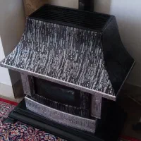 دوعدد بخاری و شومینه سالم و مرتب