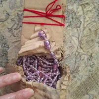 پرده شرابه مهره براق بنفش