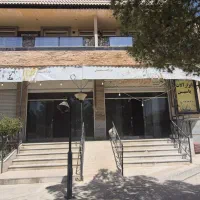 رهن واجاره ۲عدد مغازه کنار هم