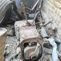 گیربکس چهار سیلندر ۲۸۵|قطعات یدکی و لوازم جانبی|فلاورجان, |دیوار