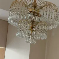 لوستر. بسیار شیک و زیبا.