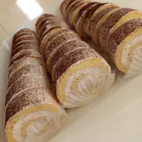 رولت ویژه روز مادر و کیک های سفارشی خانگی