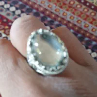 انگشتر سفید