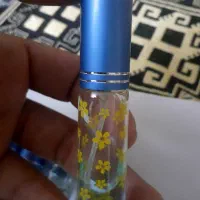 تعدادی شیشه عطر ۱۰ میل