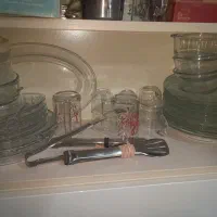 بلورشیشه ایی انگشتی درحدنو فنجان ونعلبکی نو
