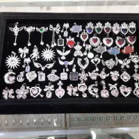 انواع پلاک سواروسکی نگین دار دارای مدل های مختلف|بدلیجات|قم, ارم|دیوار