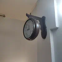 ساعت دیواری