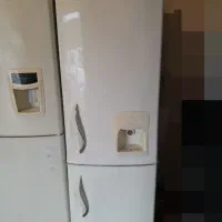 یخچال فریزرامرسان بدون برفک درحدنو در حال کار سالم
