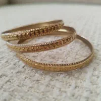 یک عدد النگوی طلا سایز دو پنج گرم