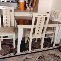 میز غذاخوری