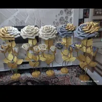(((فروش دو عدد گل رز بزرگ کنار سالنی|گل مصنوعی|کرمان, |دیوار