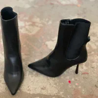 بوت زنانه خارجی