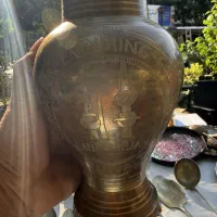 گلدان یادبود برنزی