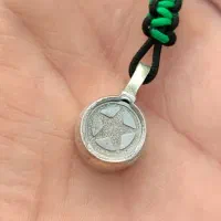 گردنی نقره حرز|بدلیجات|تهران, نیروی هوایی (پیروزی)|دیوار