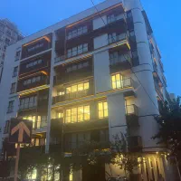 سهروردی عباس آباد ۷۰۰ متر بنا در ۵ طبقه