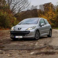 پژو 207i تیتانیوم