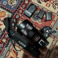 دوربین سونی آلفا 7s با لنز ۲۴-۷۰ زایس سونی