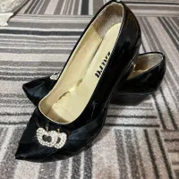 کفش مجلسی|کیف، کفش، کمربند|بومهن, |دیوار