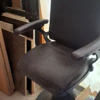 دوعددصندلی آریشگری بفروش میرسد