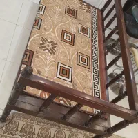 یک عدد تخت سنتی چوب گردو|مبلمان خانگی و میز عسلی|محمدشهر, محمدشهر|دیوار