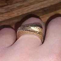 انگشتر طلا درحد نو ۳ گرم و ۱۰ سوت با دو درصد