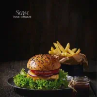 همکار آقا در فست فود