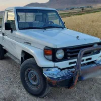 تویوتا لندکروز وانت ۴۵۰۰ تک کابین