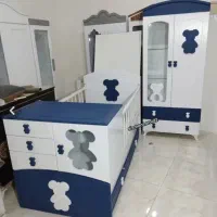 تخت وکمد نوزاد