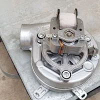 فن استوک تمیز یران بوتان.لورچ.تاچی فرولی ایساتیس|آبگرمکن، پکیج، شوفاژ|اصفهان, گلزار|دیوار