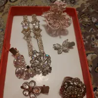 گل سینه  گلیپس روسری