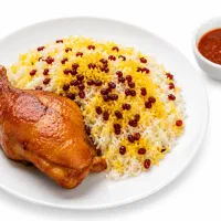 همکار خانم نیازمندیم