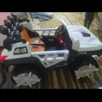 ماشین شارژی 2 موتور|اسباب‌بازی بچه|مهاباد (آذربایجان غربی), |دیوار