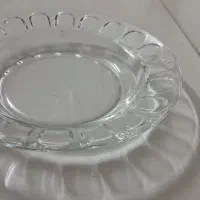 بشقاب و کاسه