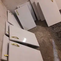 درب  رنگ امیزی و  تعمیرات کابینت پذیرفت میشود