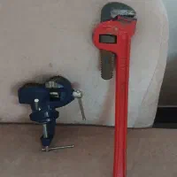 آچار شلاقی و گیره