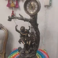 مجسمه پلی‌استر  ساعت