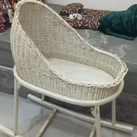 گهواره نوزاد با پایه|تخت و صندلی بچه|اهواز, شهرک برق|دیوار