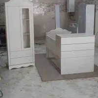 تخت وکمد سیسمونی