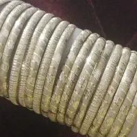 باالنگوی شماره 1تعویض میکنم نوبدون هیچ گونه شکستگی