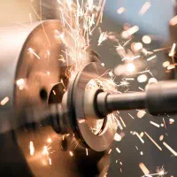 تراشکار ماهر هستم